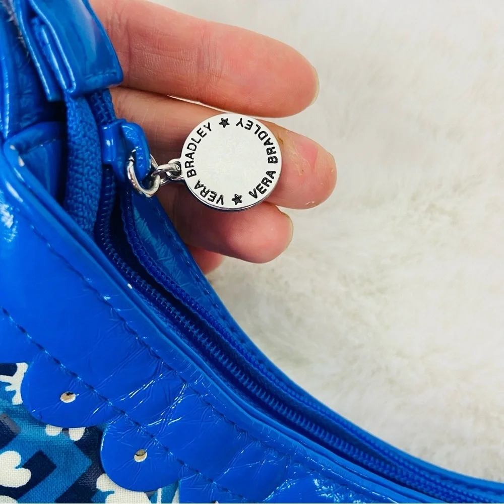 Vera Bradley Frills Hotsy Totsy Hobo Bag vibrant Blue Lagoon floral pattern